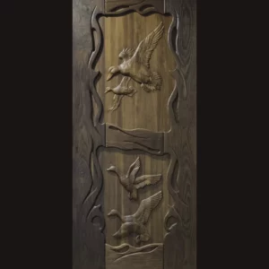 Дверь из массива дерева с резной 3d композицией "Утки" (DV228)